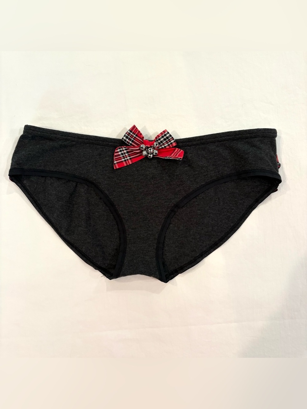 NWOT Victoria’s Secret Charcoal Hiphugger Panty Plaid Bow Size Medium